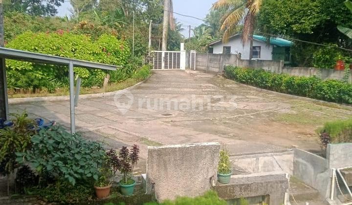 Villa Luas dan Taman Asri Area Mega Mendung, Puncak