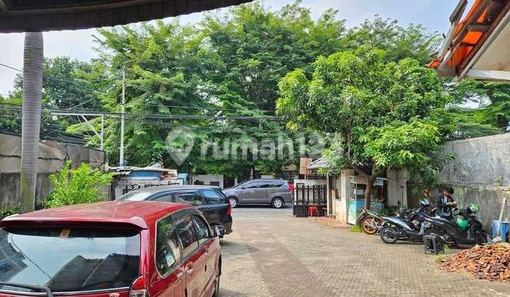 Rumah Usaha Dijalan Utama Selangkah Menuju Pondok Indah Mall