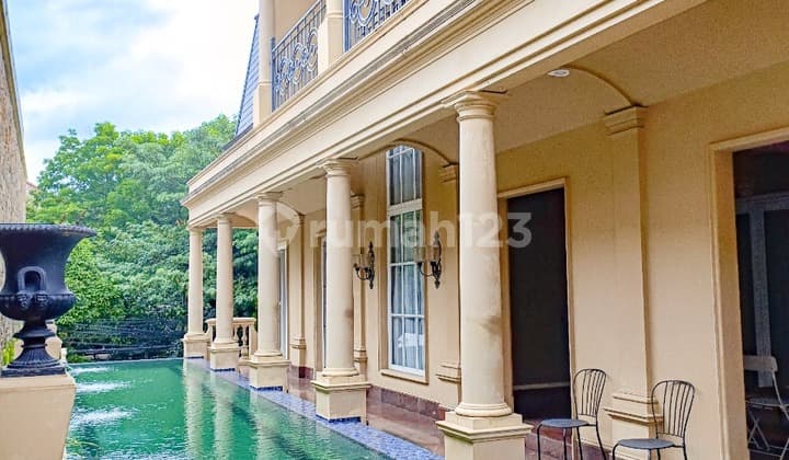 Classic Luxury House in Selong Area, Kebayoran Baru, Near SCBD