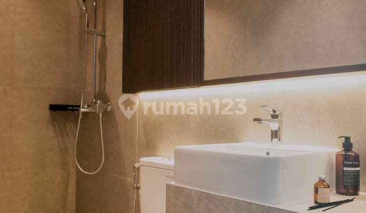 Cluster Bintaro Pinggir Jalan Raya