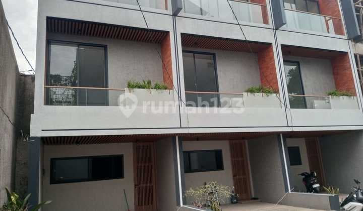 Jual Cepat Rumah 4 Lantai Bangka Kemang Jaksel Bebas Banjir