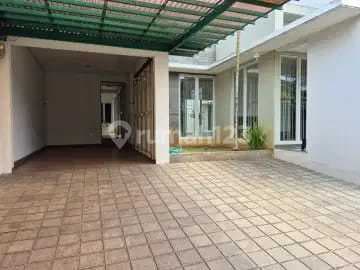 Disewakan Rumah 2 Lantai Cipinang Jatinegara Jakarta Timur