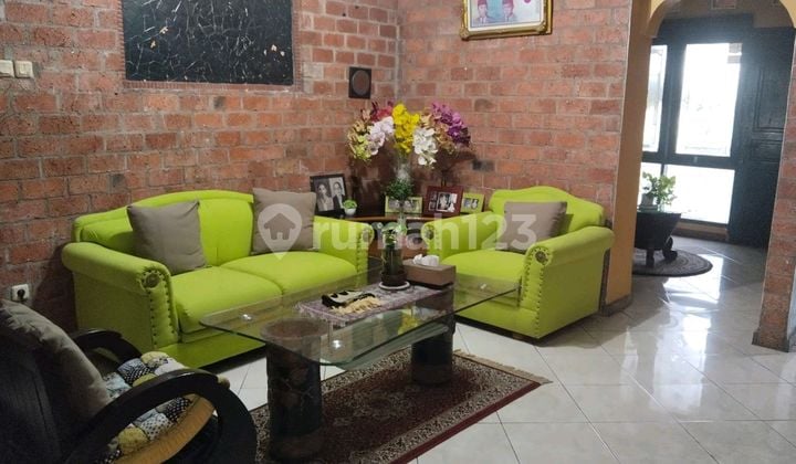 Dijual Rumah Bagus Terawat Raffles Hills Cibubur Jakarta Timur