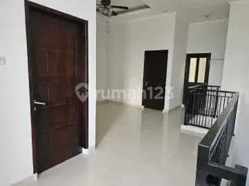For Rent Semi-Furnished House Duren Sawit Pondok Kelapa East Jakarta
