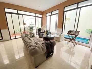 Disewakan Rumah Mewah di Serenia Hills Lebak Bulus Cilandak
