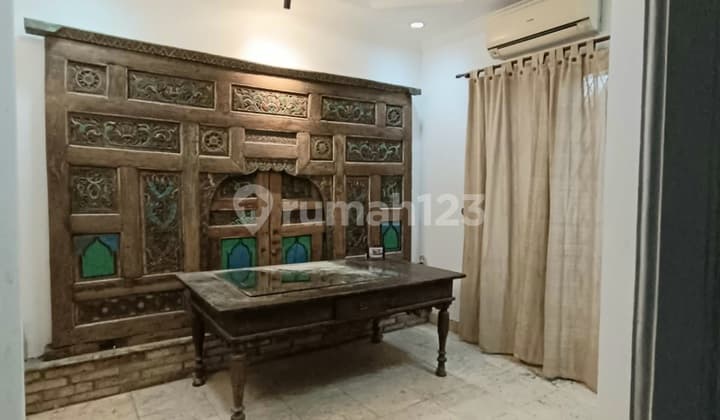 Semi-Furnished House in Pasar Minggu, South Jakarta, Suitable for Office Use