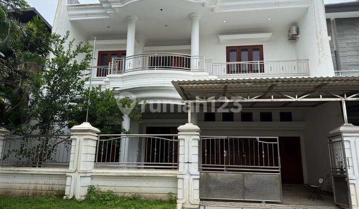 Rumah Pakuwon City Siap Huni Villa Royal