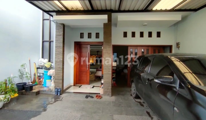 Dijual Cepat Rumah Lokasi Strategis di Taman Villa Meruya Jak Bar