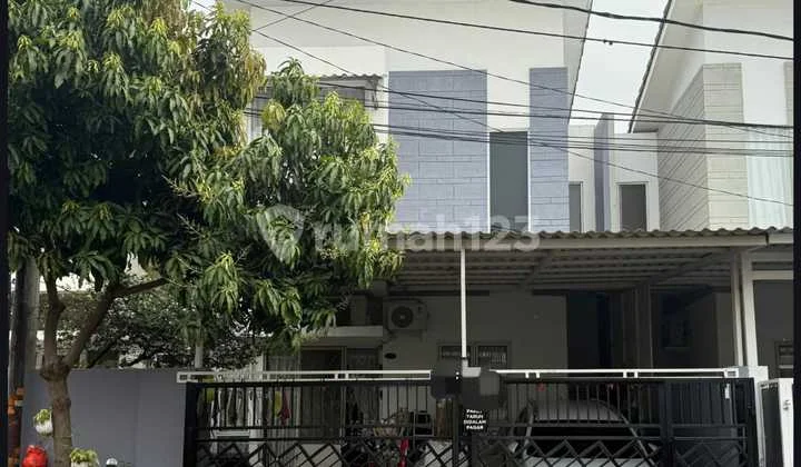 2-Story Fully Furnished House in Beverly Hills Cluster, Duta Garden, West Jakarta