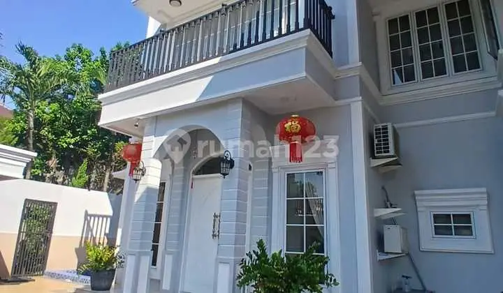 Rumah Posisi Hook Ada Kolam Renang Lokasi Taman Grisenda Pik Jakarta Utara