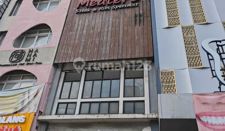 Di Sewakan Ruko 5 Lantai Pusat Kuliner di Boulavard Elang Laut Pik