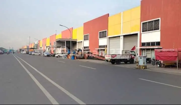 Commercial Building Warehouse Bizpark Green Sedayu Cakung East Jakarta Ready to Use