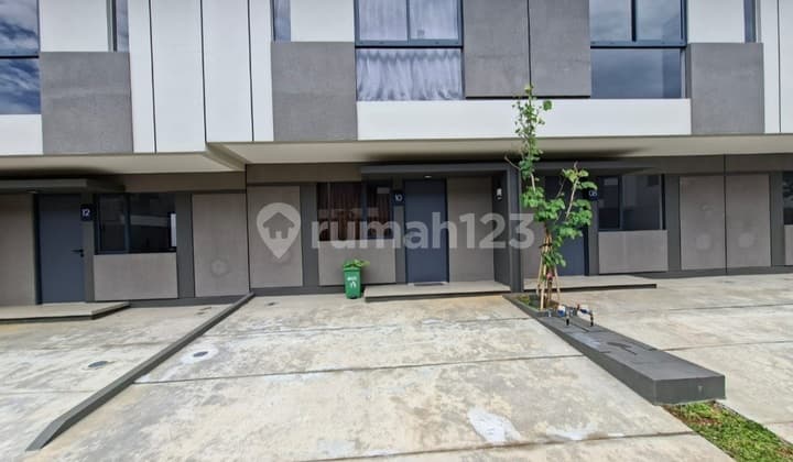 Rumah Semifurnish Park Serpong West,Legok