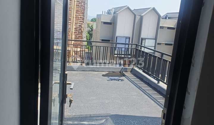 Rumah Baru Siap Huni Komplek Kopo Harmonis