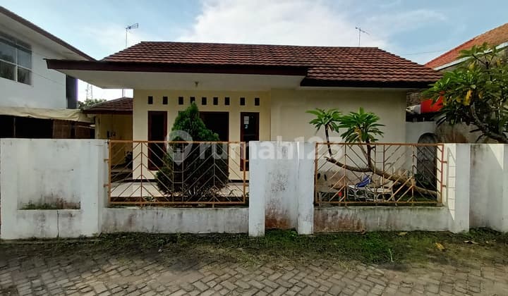Komplek Yadara Babarsari, JUAL CEPAT Rumah 1 lantai lingkungan banyak kampus bisa untuk kos2an