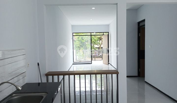 Rumah Bagus Siap Huni Di Taman Kopo Indah 2