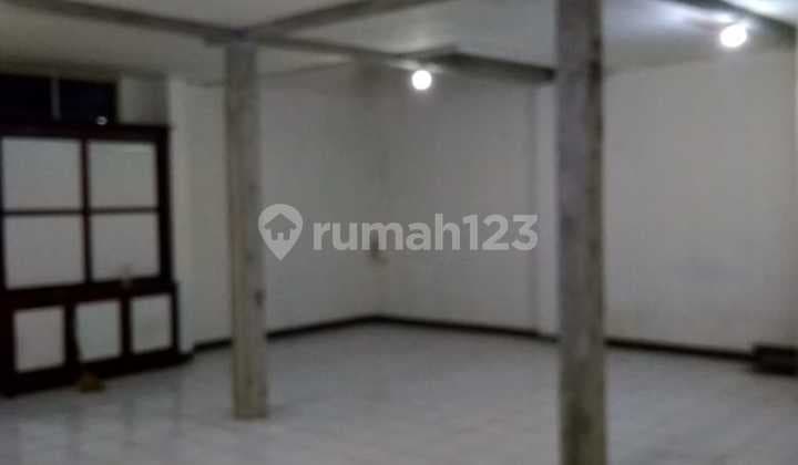 Ruang Usaha Bagus 200 m2 SHM Holis, Bandung