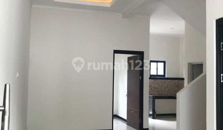 Rumah Baru 2 Lantai Model Minimalis di Geger Kalong