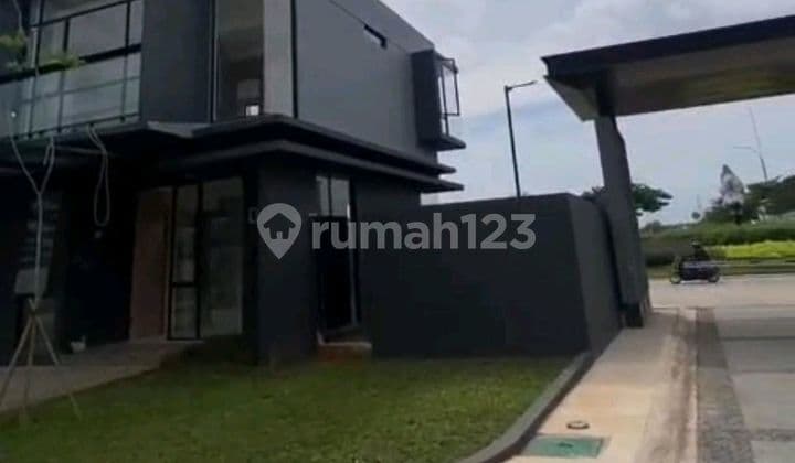 Rumah Bagus di Lippo Cikarang Cluster Colony Hook Sebelah Gate Kamar 4+