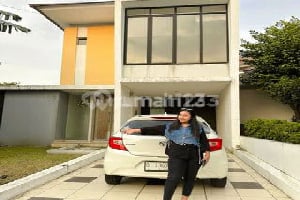 Rumah Asri Tanah Luas Lippo Cikarang Dijual Murah