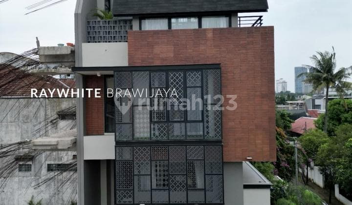 Townhouse At Wijaya Kebayoran Baru Lokasi Strategis