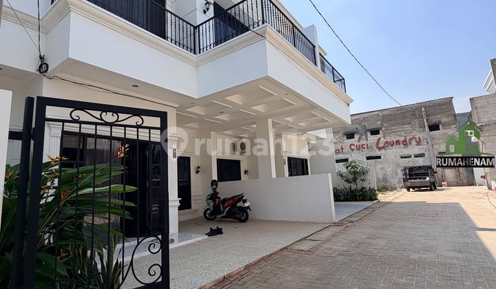 Rumah Berkonsep American Modern Siap Huni Dekat Tol Desari