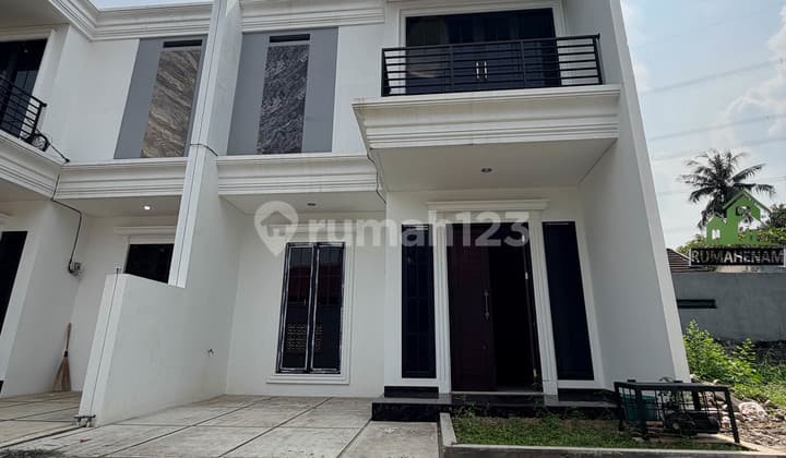 Rumah 2 Lantai Siap Huni American Modern Dekat Masjid Kubah Mas