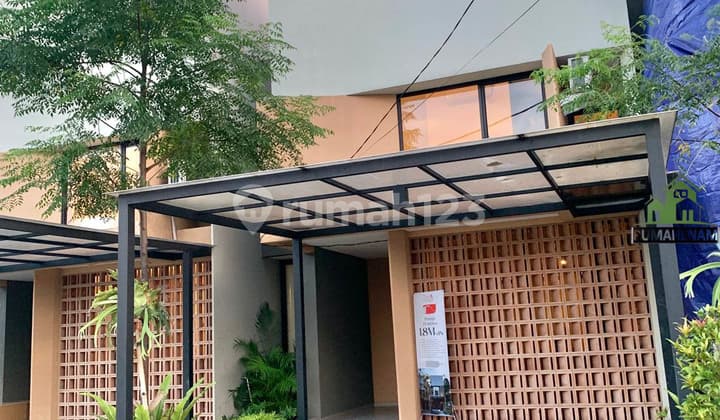 Rumah Terlaris Tropical Modern Style di Cinere