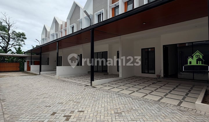 Rumah Brand New Kamar Tidur Siap Huni Dekat Gerbang Tol Desari