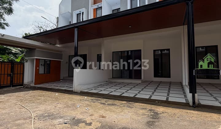Rumah Brand New Siap Huni Tanah Luas Besar Dekat Gerbang Tol