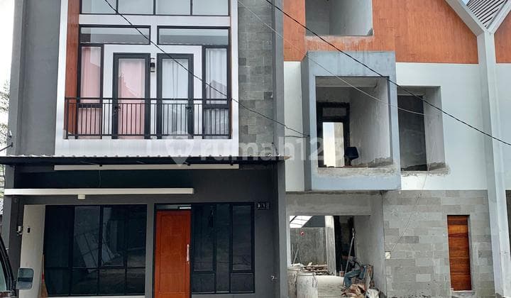 Rumah Minimalis 3 Lantai Siap Huni di Bedahan Sawangan