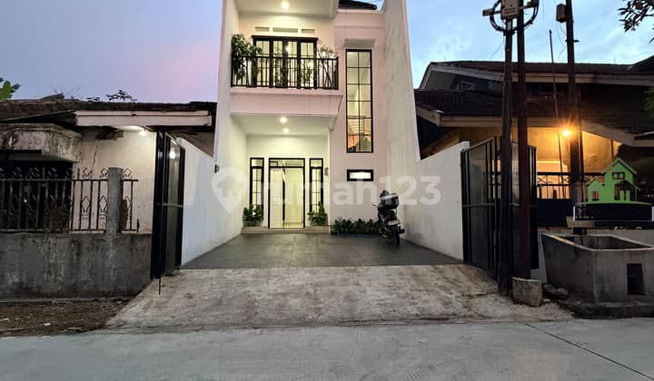 Rumah 4 Kamar Tidur Siap Huni Dlm Perumahan Megapolitan Cinere