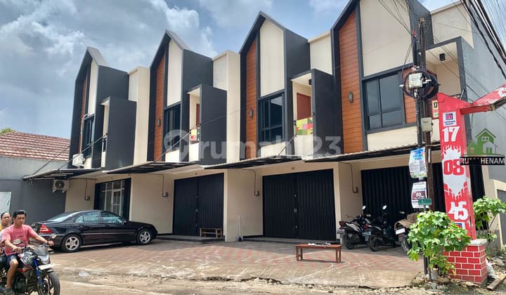 Minimalist Shop House Ready to Occupy Suitable for All Kinds of Businesses in Cinangka