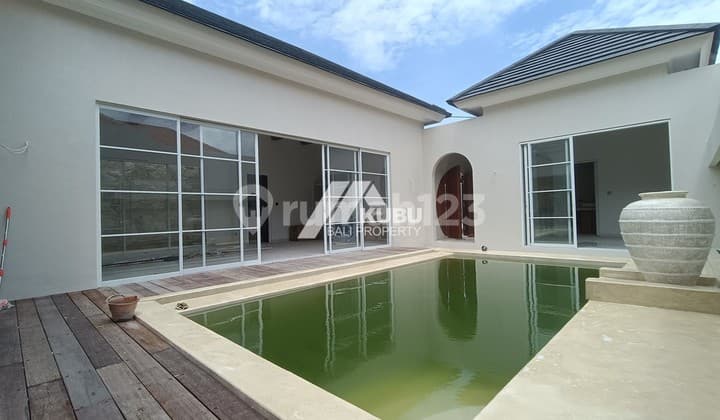 Kbp1516 Clean And Bright 3-Bedroom Villa In Sanur.