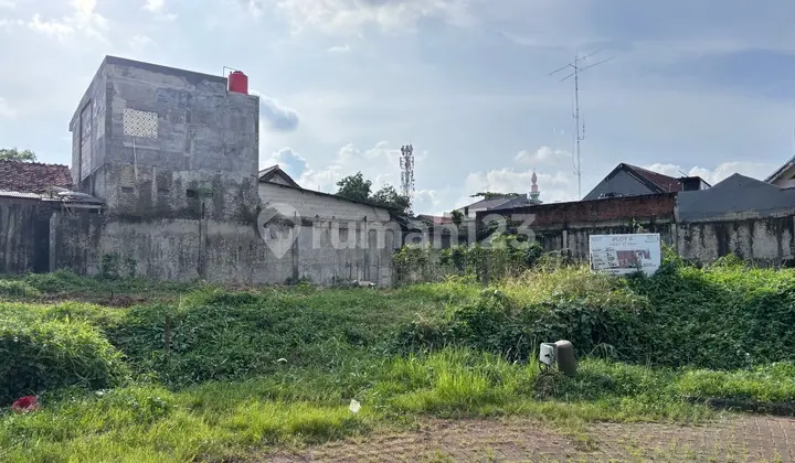 Cheap Developer-Owned Plot for Sale Near Commercial Shophouses