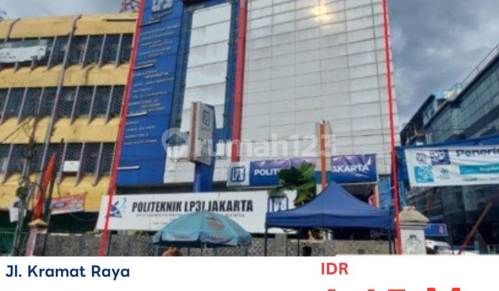 Gedung 4 Lantai di Jl. Kramat Jakarta Pusat