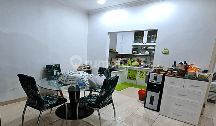 Dijual Cepat Harga Nego Rumah 3 Tingkat Siap Huni ( 6x15 ) Cuty Resort - Cengkareng