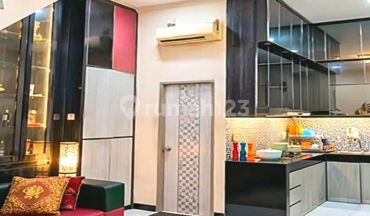 Dijual Harga Nego Rumah Siap Huni 3 Tingkat.( 7X10 ) Teluk Gong - Penjaringan
