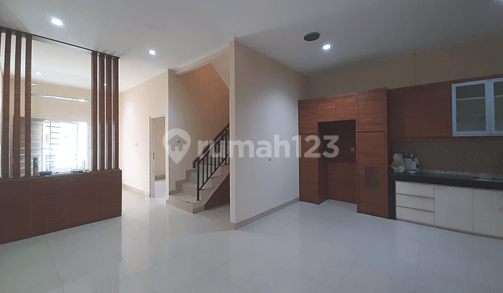 Dijual Harga Nego Rumah 2 Tingkat Siap Huni ( 6X15 ) Citra Garden 3 - Cengkareng