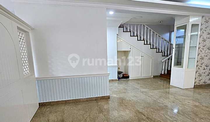 Dijual Cepat Harga Nego Rumah Hook Rapi Siap Huni ( 10X16 ) Mutiara Taman Palem - Cengkareng, Kalideres
