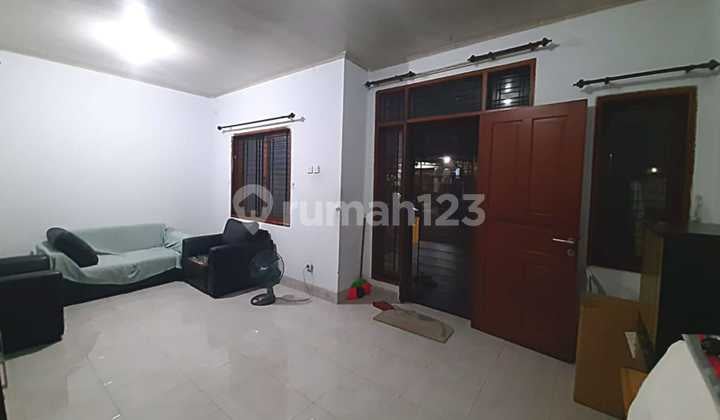 Dijual Cepat Harga Nego Rumah Rapi ( 6X15 ) Mutiara Taman Palem - Cemgkareng