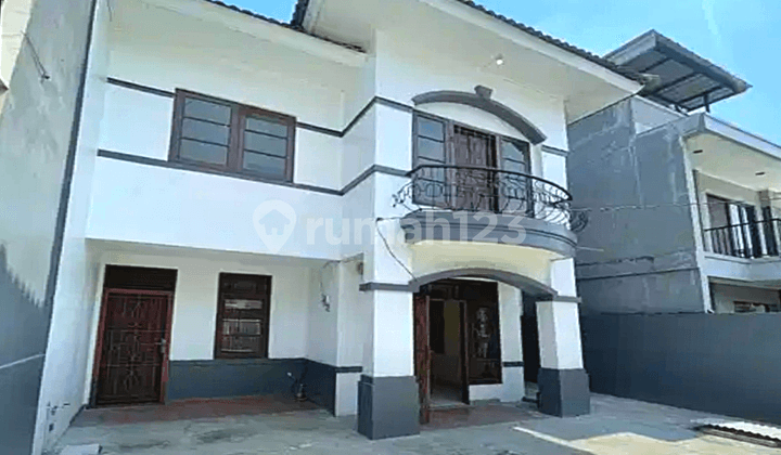 Dijual Harga Nego Rumah Baru Renovasi ( 8X15 ) Taman Palem Lestari - Cengkareng