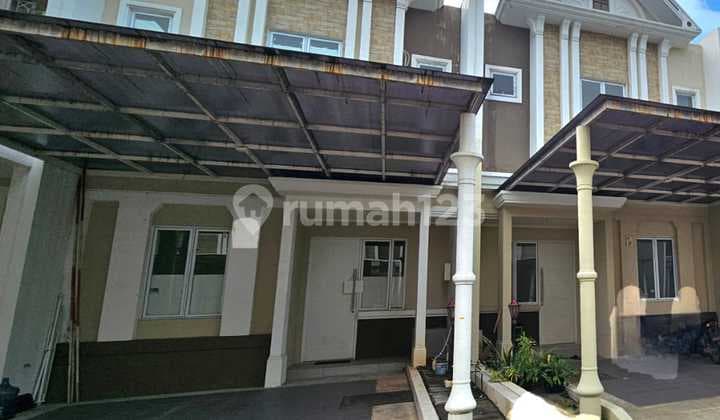 Dijual Rumah Semi Furnished Berlokasi Strategis di Cakung