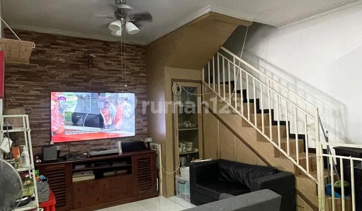 Rumah Bagus & Semi Furnished di Dalam Cluster Metland Menteng, Cakung Jakarta Timur - Lokasi Strategis