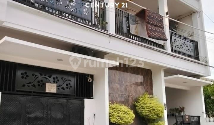 Rumah Kekinian di Permata Hijau Permai Bekasi Utara Balkon Luas