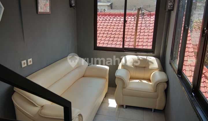 Passive Income 10jt/Bulan! Dengan Rooftop, Kost dan Kontrakan 7 Kamar di Mampang Prapatan Jakarta Selatan