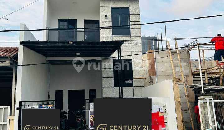 Rumah Cantik 2 Lantai Harapan Indah - Lokasi Depan, Akses Mudah