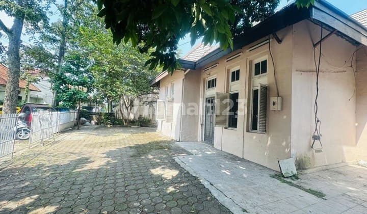 SUMUR BANDUNG, SAYAP RIAU. RUMAH LUAS BANGUNAN BELANDA DI KOTA BANDUNG