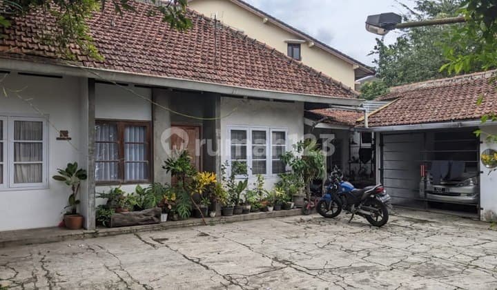 SUPRATMAN, SAYAP RIAU. RUMAH LUAS SIAP HUNI DI KOTA BANDUNG