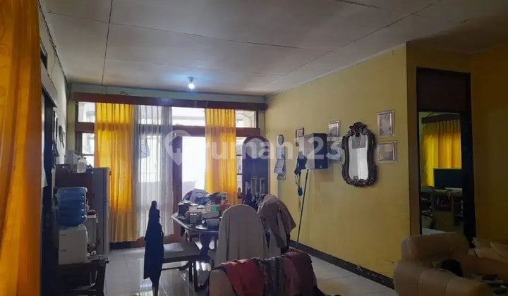 SAYAP PASTEUR, PADJAJARAN. RUMAH LUAS SIAP HUNI DI KOTA BANDUNG